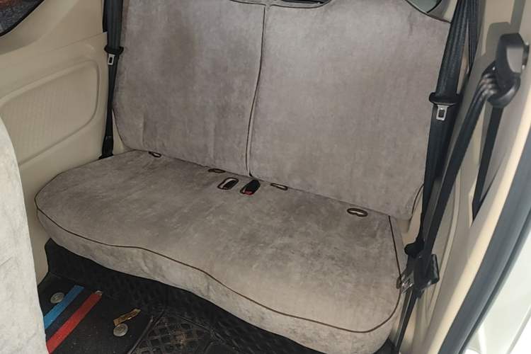 Used Wuling Hongguang MINIEV 2024 3rd Generation 215km Youth Edition Left Rear Seat
