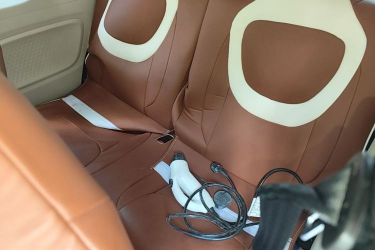 Used Wuling Hongguang MINIEV 2024 3rd Generation 215km Youth Edition Left Rear Seat