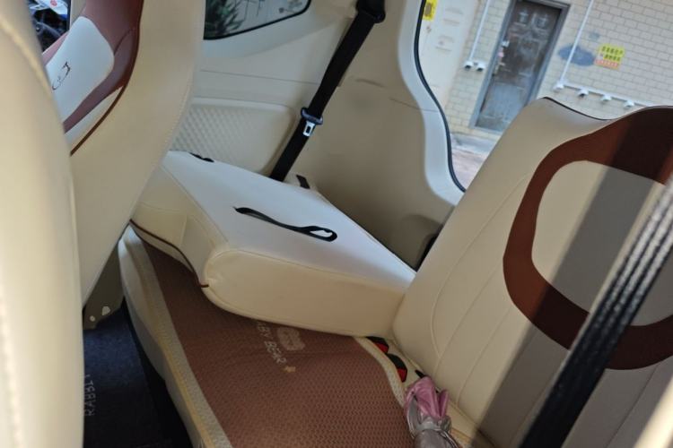 Used Wuling Hongguang MINIEV 2024 3rd Generation 215km Advanced Version Left Rear Seat