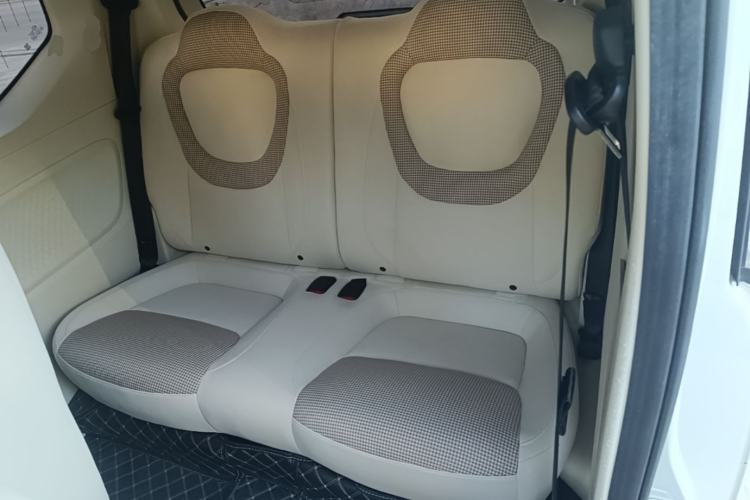 Used Wuling Hongguang MINIEV 2024 3rd Generation 215km Advanced Version Left Rear Seat