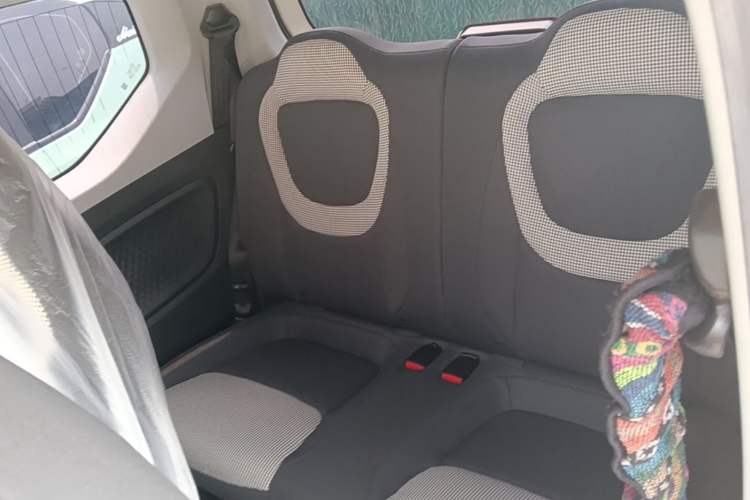 Used Wuling Hongguang MINIEV 2024 3rd Generation 215km Youth Edition Left Rear Seat