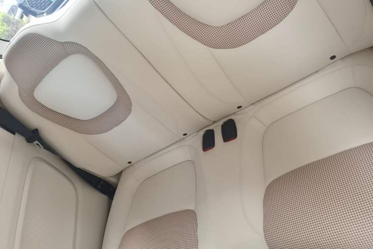 Used Wuling Hongguang MINIEV 2024 3rd Generation 215km Youth Edition Left Rear Seat