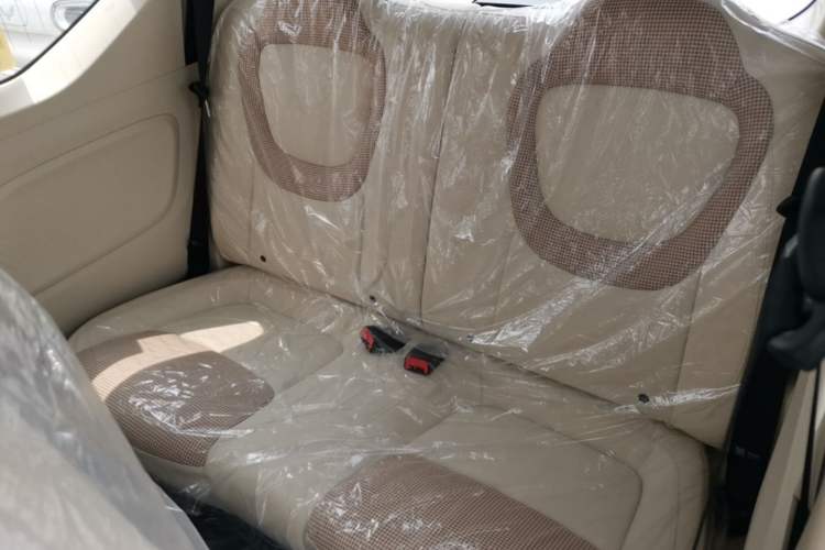 Used Wuling Hongguang MINIEV 2024 3rd Generation 215km Youth Edition Left Rear Seat