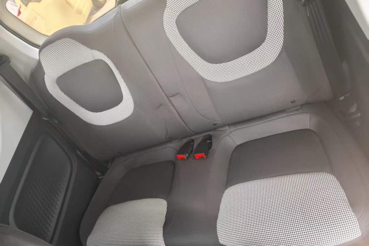 Used Wuling Hongguang MINIEV 2024 3rd Generation 215km Youth Edition Left Rear Seat