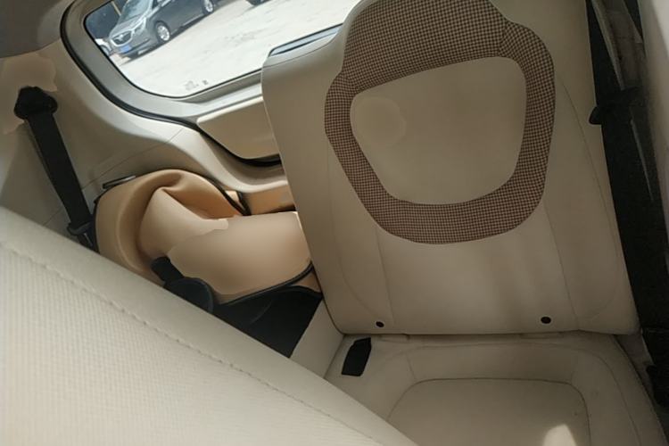Used Wuling Hongguang MINIEV 2024 3rd Generation 215km Youth Edition Left Rear Seat