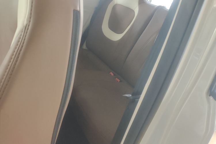 Used Wuling Hongguang MINIEV 2024 3rd Generation 215km Youth Edition Left Rear Seat