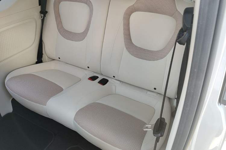 Used Wuling Hongguang MINIEV 2024 3rd Generation 215km Youth Edition Left Rear Seat