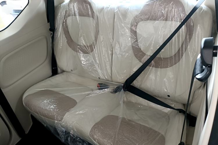 Used Wuling Hongguang MINIEV 2024 3rd Generation 215km Youth Edition Left Rear Seat