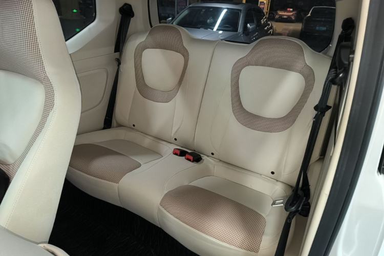 Used Wuling Hongguang MINIEV 2024 3rd Generation 215km Youth Edition Left Rear Seat