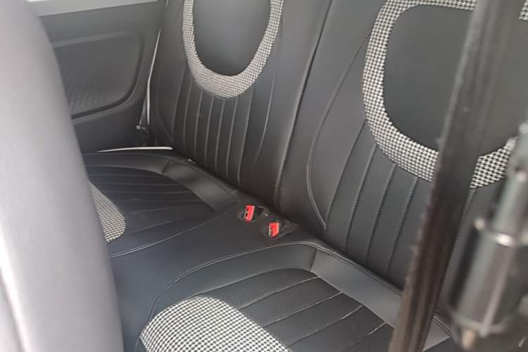 Used Wuling Hongguang MINIEV 2024 3rd Generation 215km Youth Edition Left Rear Seat