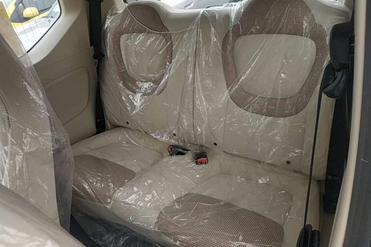 Used Wuling Hongguang MINIEV 2024 3rd Generation 215km Youth Edition Left Rear Seat