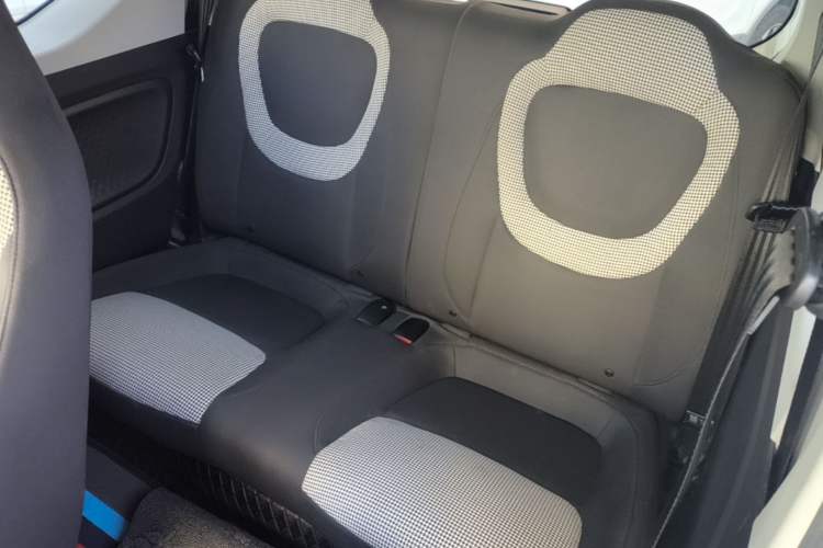 Used Wuling Hongguang MINIEV 2024 3rd Generation 215km Advanced Version Left Rear Seat