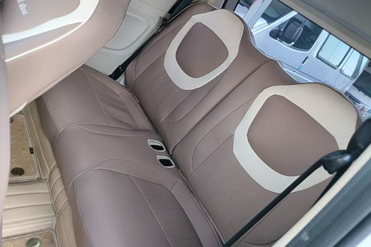 Used Wuling Hongguang MINIEV 2024 3rd Generation 215km Youth Edition Left Rear Seat