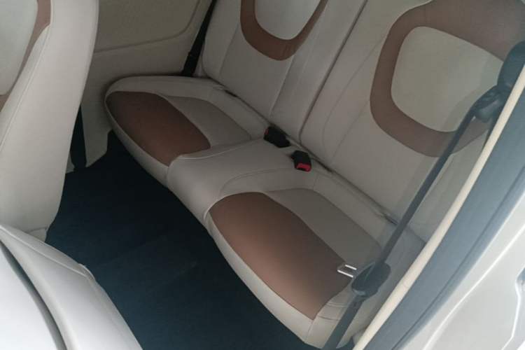 Used Wuling Hongguang MINIEV 2024 3rd Generation 215km Youth Edition Left Rear Seat