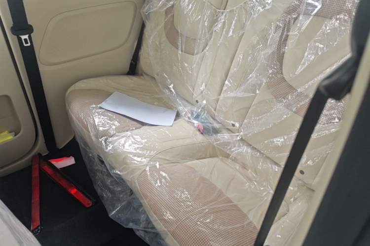 Used Wuling Hongguang MINIEV 2024 3rd Generation 215km Youth Edition Left Rear Seat