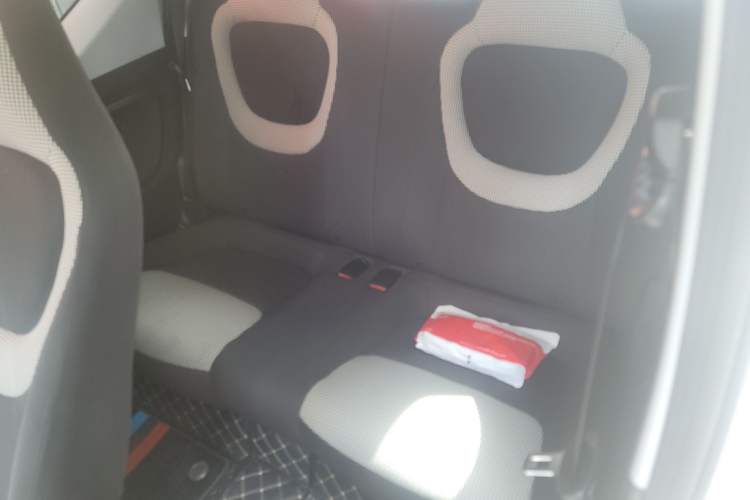 Used Wuling Hongguang MINIEV 2024 3rd Generation 215km Youth Edition Left Rear Seat