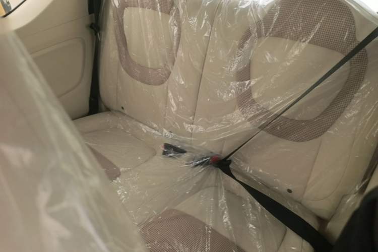 Used Wuling Hongguang MINIEV 2024 3rd Generation 215km Youth Edition Left Rear Seat