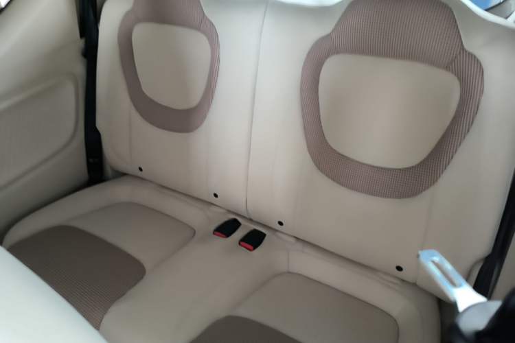 Used Wuling Hongguang MINIEV 2024 3rd Generation 215km Youth Edition Left Rear Seat