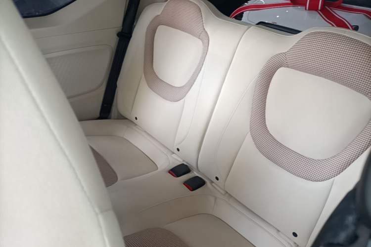 Used Wuling Hongguang MINIEV 2024 3rd Generation 215km Youth Edition Left Rear Seat