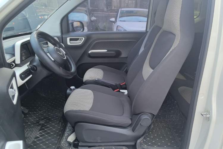Used Wuling Hongguang MINIEV 2024 3rd Generation 170 km Left Rear Seat