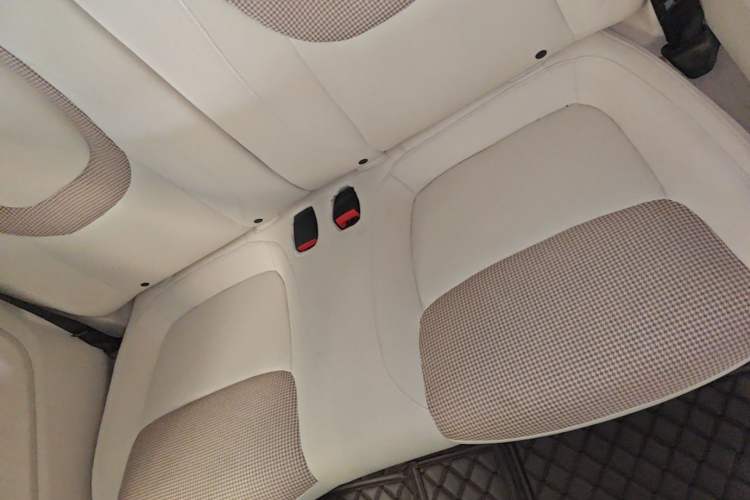 Used Wuling Hongguang MINIEV 2024 3rd Generation 215km Advanced Version Left Rear Seat