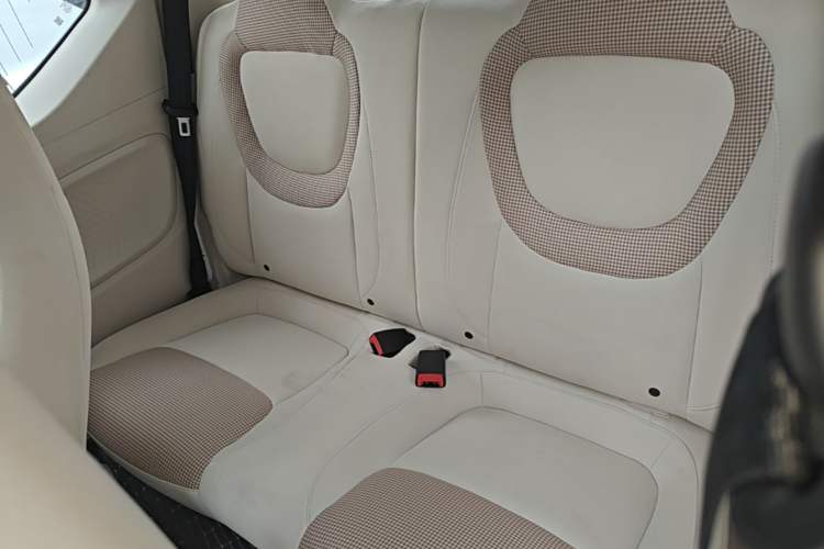 Used Wuling Hongguang MINIEV 2024 3rd Generation 215km Youth Edition Left Rear Seat