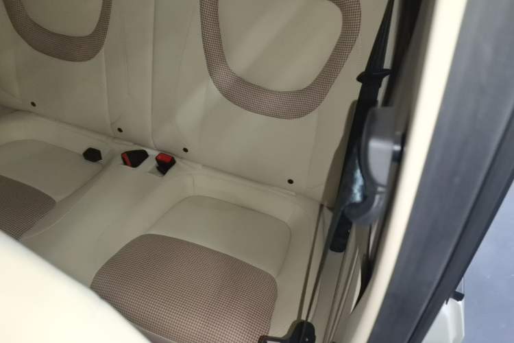 Used Wuling Hongguang MINIEV 2024 3rd Generation 215km Youth Edition Left Rear Seat