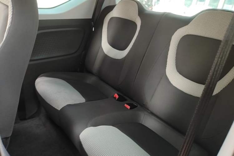 Used Wuling Hongguang MINIEV 2024 3rd Generation 215km Youth Edition Left Rear Seat