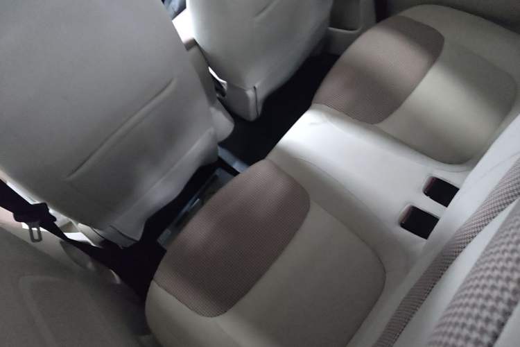 Used Wuling Hongguang MINIEV 2024 3rd Generation 215km Advanced Version Left Rear Seat