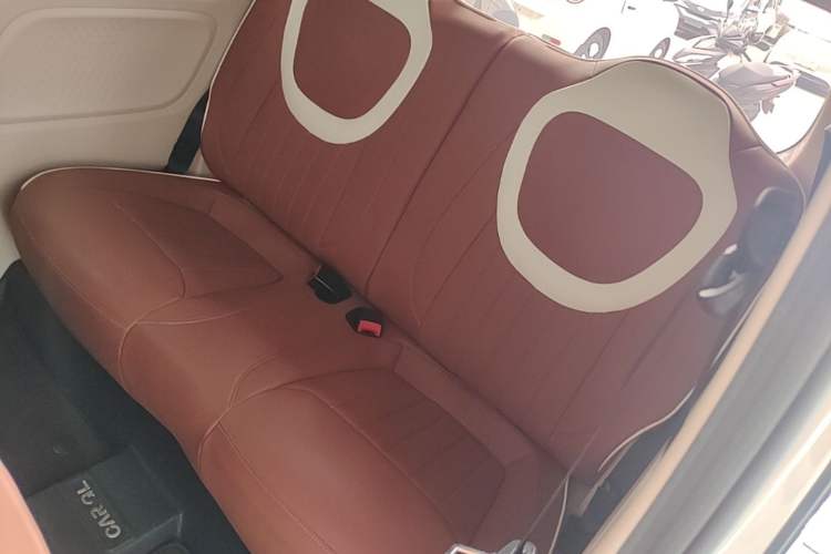 Used Wuling Hongguang MINIEV 2024 3rd Generation 215km Youth Edition Left Rear Seat
