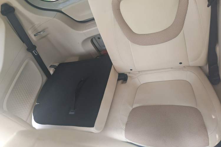 Used Wuling Hongguang MINIEV 2024 3rd Generation 170 km Left Rear Seat