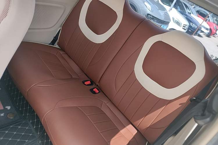 Used Wuling Hongguang MINIEV 2024 3rd Generation 215km Youth Edition Left Rear Seat