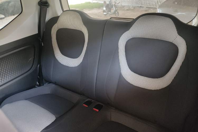 Used Wuling Hongguang MINIEV 2024 3rd Generation 215km Youth Edition Left Rear Seat