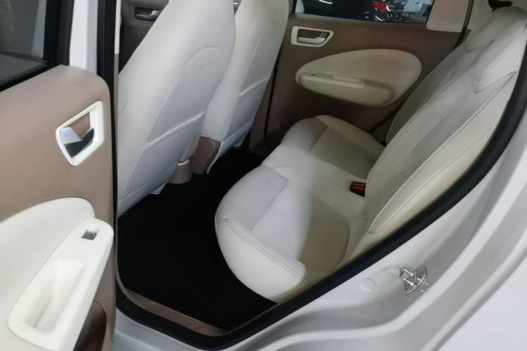 Used Wuling Hongguang MINIEV 2024 3rd Generation 215km Youth Edition Left Rear Seat