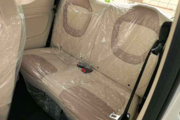 Used Wuling Hongguang MINIEV 2024 3rd Generation 215km Youth Edition Left Rear Seat