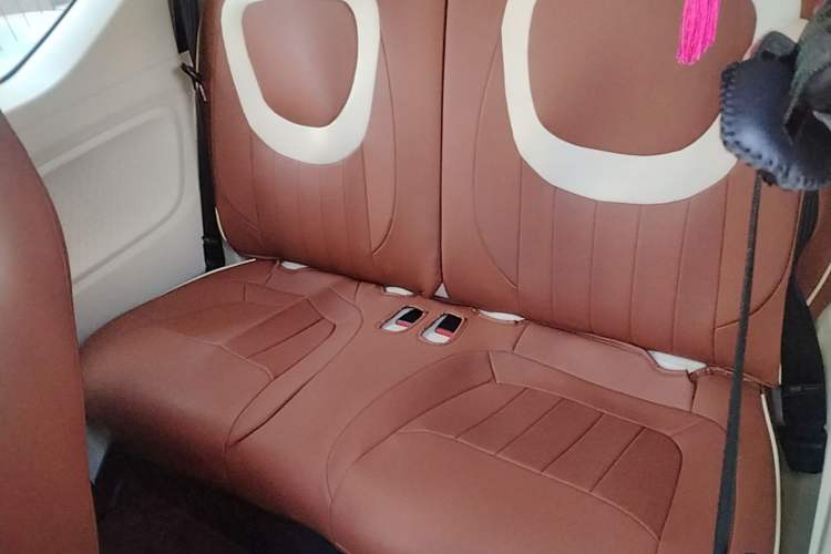 Used Wuling Hongguang MINIEV 2024 3rd Generation 215km Advanced Version Left Rear Seat