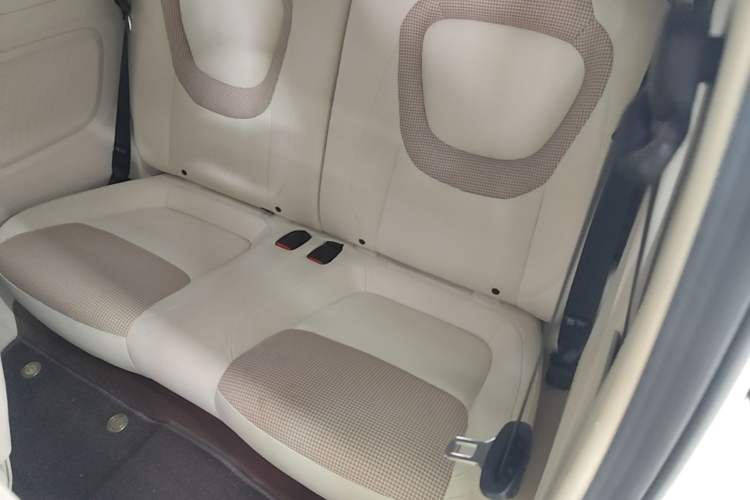 Used Wuling Hongguang MINIEV 2024 3rd Generation 215km Advanced Version Left Rear Seat