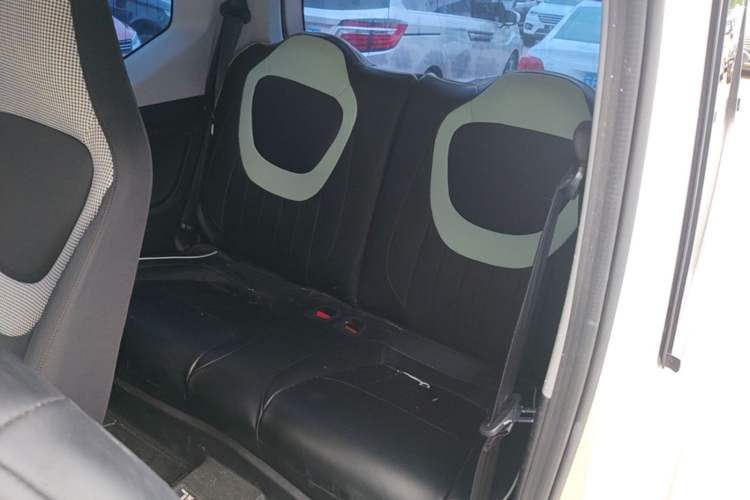 Used Wuling Hongguang MINIEV 2024 3rd Generation 215km Youth Edition Left Rear Seat