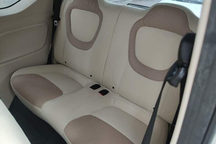 Used Wuling Hongguang MINIEV 2024 3rd Generation 215km Youth Edition Left Rear Seat