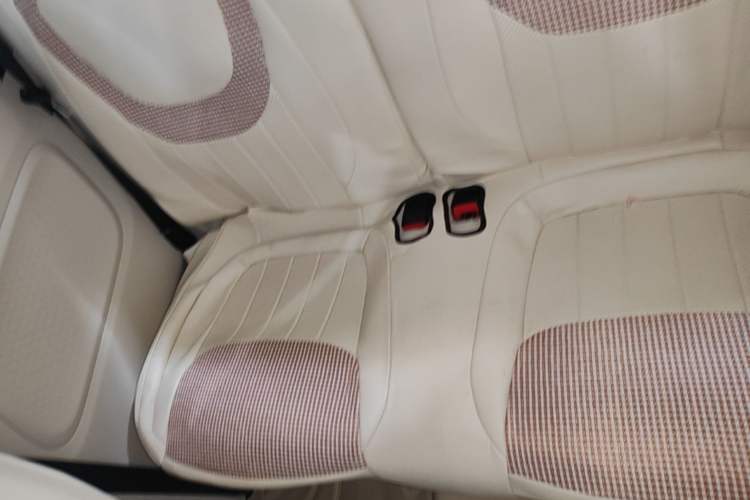 Used Wuling Hongguang MINIEV 2024 3rd Generation 215km Youth Edition Left Rear Seat