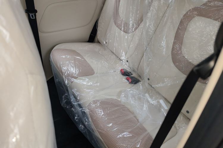 Used Wuling Hongguang MINIEV 2024 3rd Generation 215km Youth Edition Left Rear Seat
