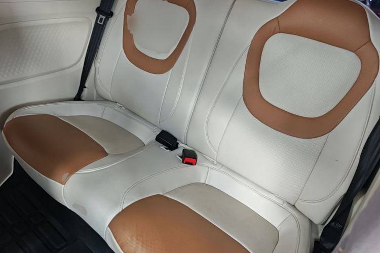 Used Wuling Hongguang MINIEV 2024 3rd Generation 215km Advanced Version Left Rear Seat