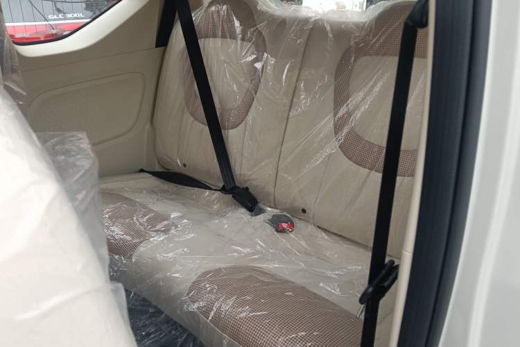 Used Wuling Hongguang MINIEV 2024 3rd Generation 215km Youth Edition Left Rear Seat