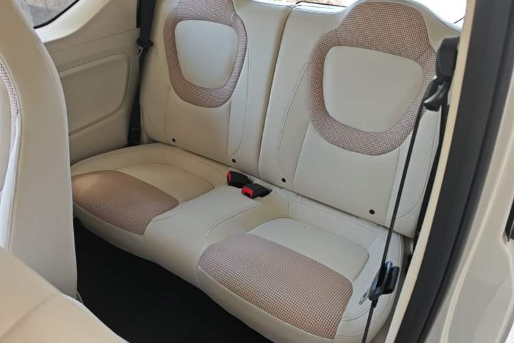 Used Wuling Hongguang MINIEV 2024 3rd Generation 215km Youth Edition Left Rear Seat