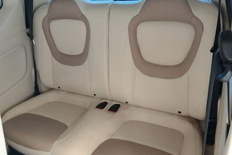 Used Wuling Hongguang MINIEV 2024 3rd Generation 215km Youth Edition Left Rear Seat