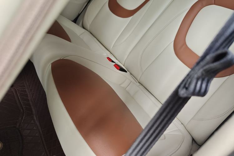 Used Wuling Hongguang MINIEV 2024 3rd Generation 215km Youth Edition Left Rear Seat