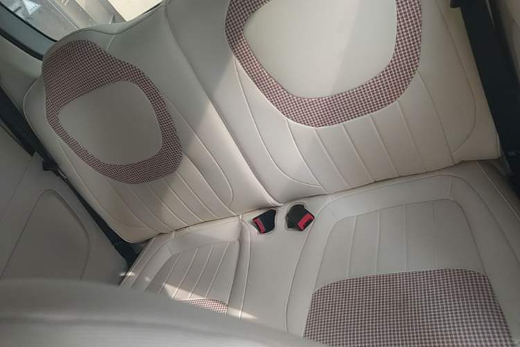 Used Wuling Hongguang MINIEV 2024 3rd Generation 215km Youth Edition Left Rear Seat