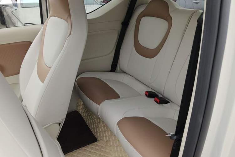 Used Wuling Hongguang MINIEV 2024 3rd Generation 215km Advanced Version Left Rear Seat
