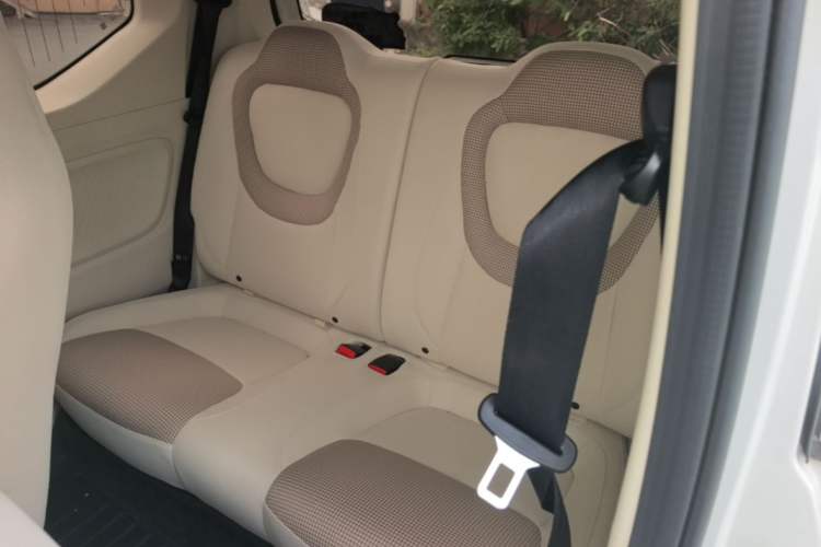Used Wuling Hongguang MINIEV 2024 3rd Generation 215km Youth Edition Left Rear Seat