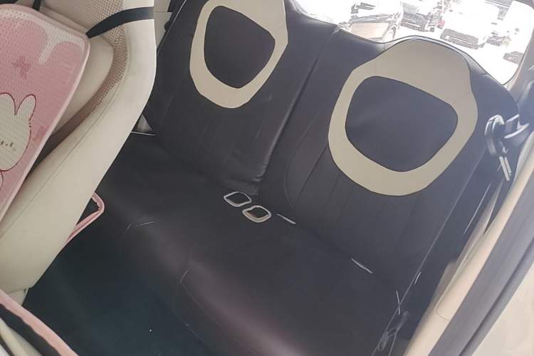 Used Wuling Hongguang MINIEV 2024 3rd Generation 215km Youth Edition Left Rear Seat